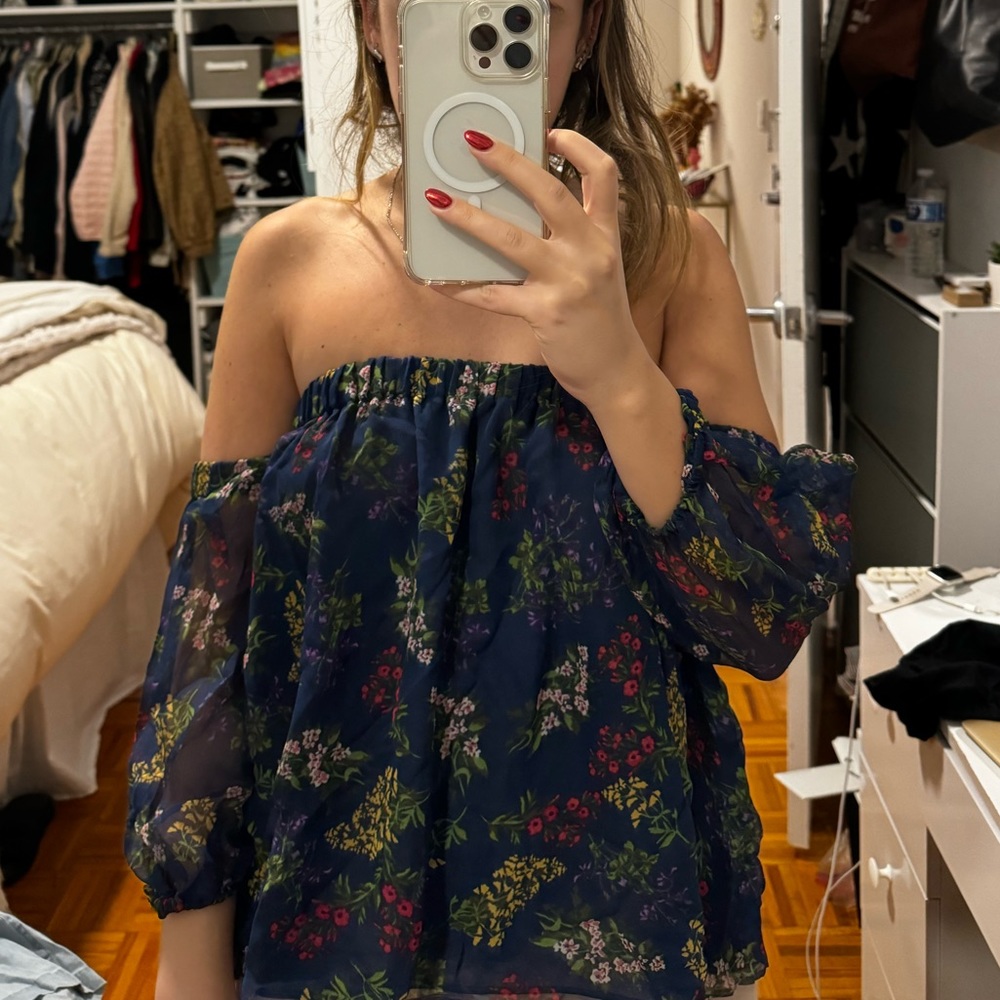 New With Tags Ella Moss Floral Off The Shoulder Shirt